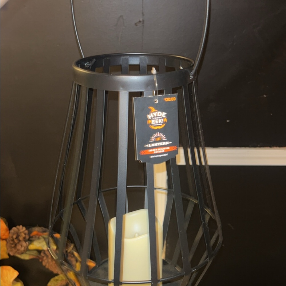 Lit lantern NWT - Picture 5 of 5